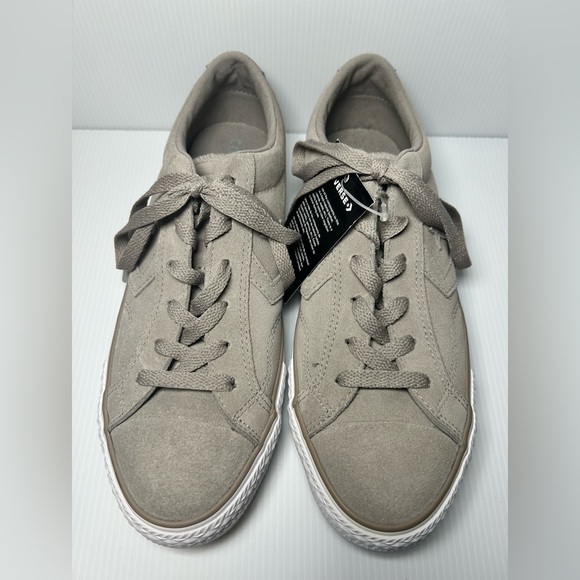 Converse Shoes Unisex One Star Player Beige Suede Ox‎ Sneaker Sz Mens 7 Womens 9 - Picture 1 of 6